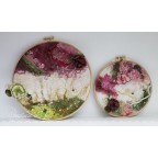 Tableau en feutre, soie et dentelle rose, blanc vert "Mon mini jardin textile"