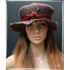 Chapeau femme brun, rouille et rouge, feutre artisanal,  soie "La fiancée du Chapelier fou"