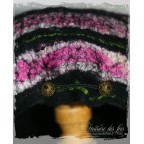 Chapeau femme noir, turquoise et mauve en feutre artisanal et soie "Urdina"