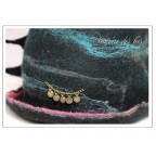 Chapeau femme noir, turquoise, rose... en feutre artisanal et soie " Ilysia" 