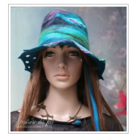 Chapeau femme turquoise, émeraude, noir, violet et bleu pétrole en feutre artisanal et soie "Hippy chic 2024" 