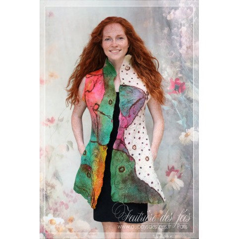 Gilet sans manche femme réversible arc-en-ciel en feutre artisanal et soie "Julia..."